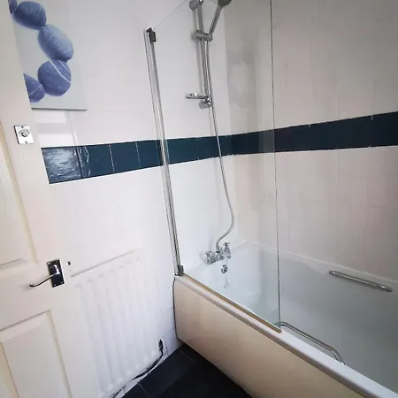 The Park Lane Retreat - Contractors Welcome Middlesbrough