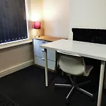 The Park Lane Retreat - Contractors Welcome *